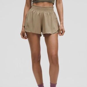 Lululemon Shake it out high rise running shorts 2.5 Sheer Oak Women's XXS